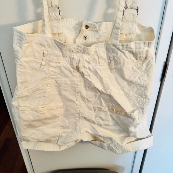 ISABEL MARANT HIGH-WAISTED EFFIE SHORTS WITH SUSPENDERS - Picture 9 of 10